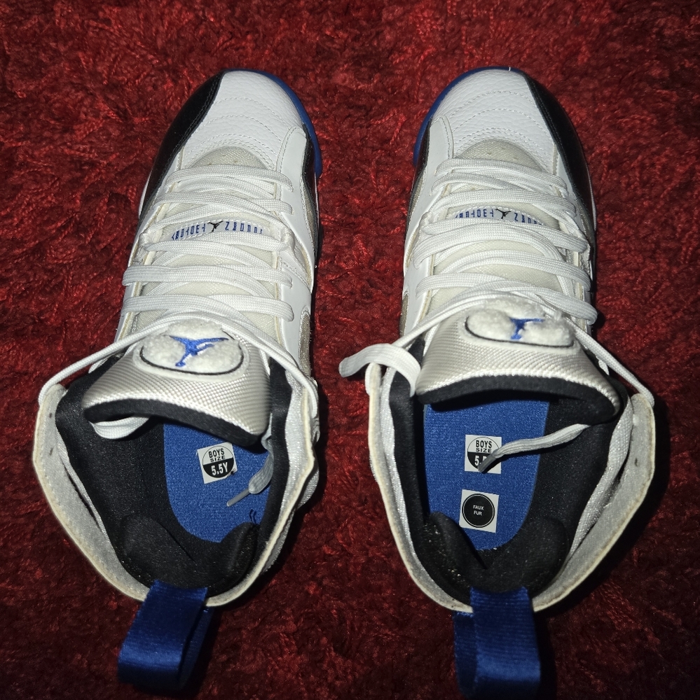 Jordans Boys White & Blue Sneakers - Picture 2 of 7
